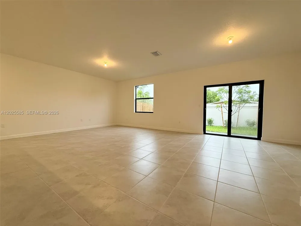 2958 Park Pl #5838 Dania Beach, FL 33312