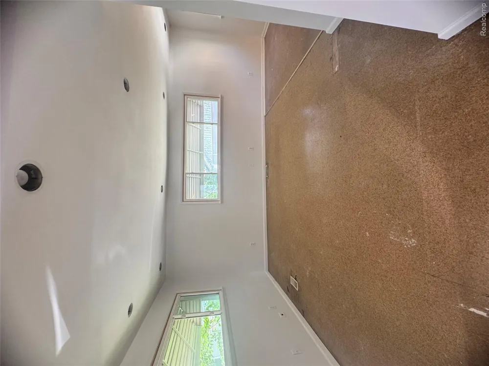16757 Greenview Avenue Detroit City, MI 48219