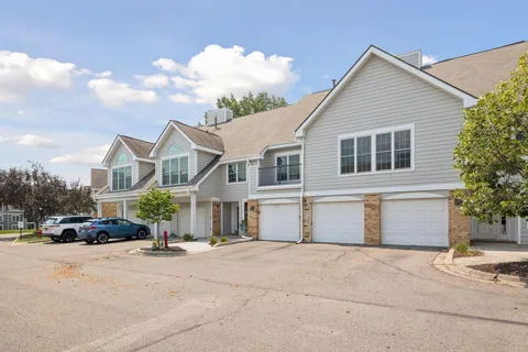 6040 Chasewood Parkway #2