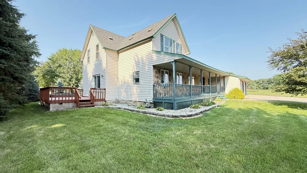237 E Dahlstrom Avenue Appleton, MN 56208