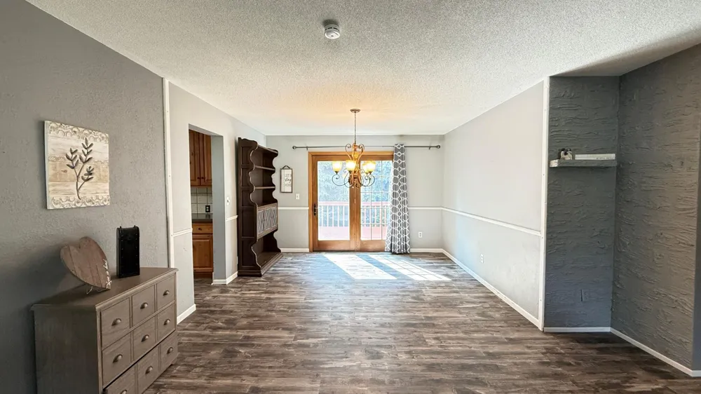237 E Dahlstrom Avenue Appleton, MN 56208