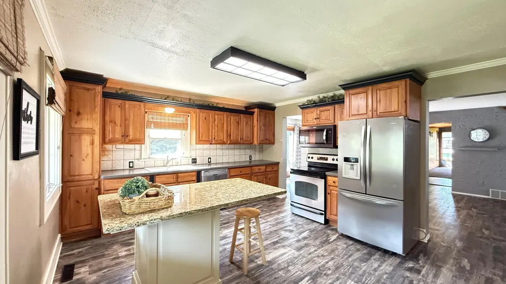 237 E Dahlstrom Avenue Appleton, MN 56208