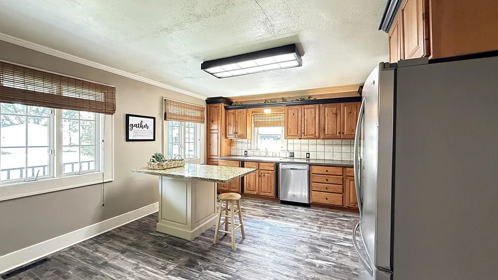 237 E Dahlstrom Avenue Appleton, MN 56208