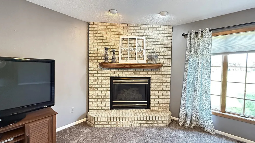 237 E Dahlstrom Avenue Appleton, MN 56208