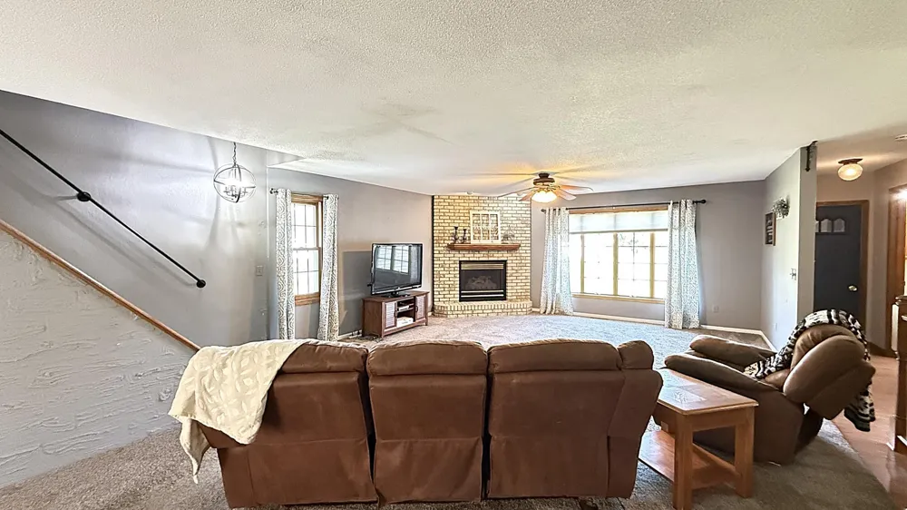237 E Dahlstrom Avenue Appleton, MN 56208