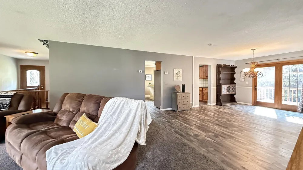 237 E Dahlstrom Avenue Appleton, MN 56208