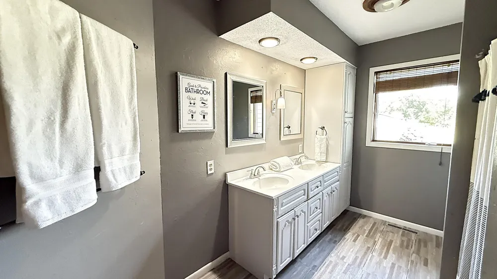 237 E Dahlstrom Avenue Appleton, MN 56208