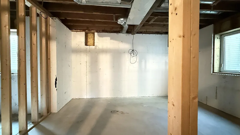 237 E Dahlstrom Avenue Appleton, MN 56208