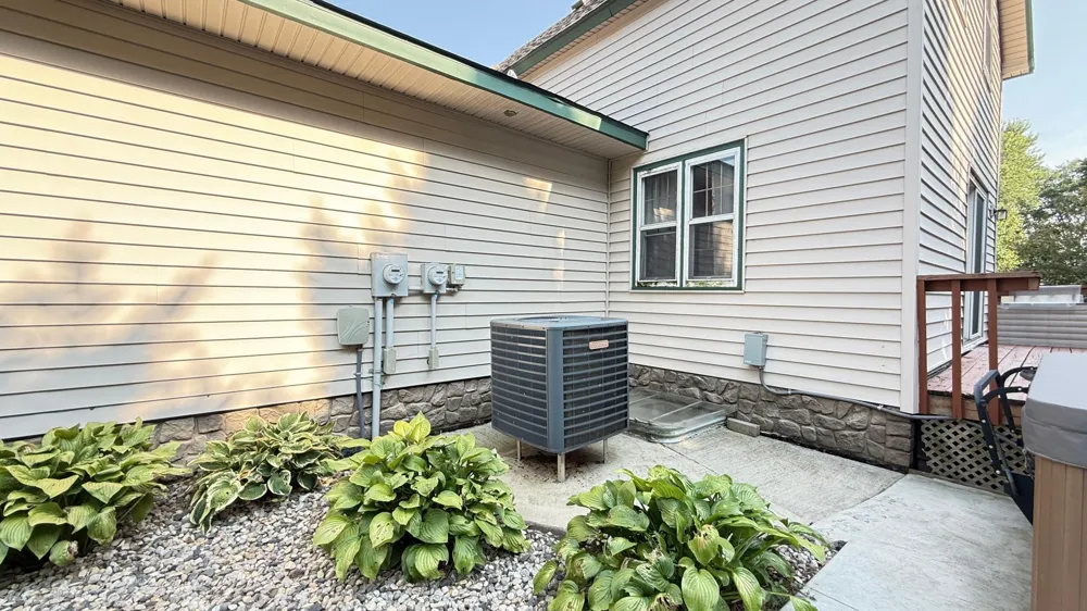 237 E Dahlstrom Avenue Appleton, MN 56208