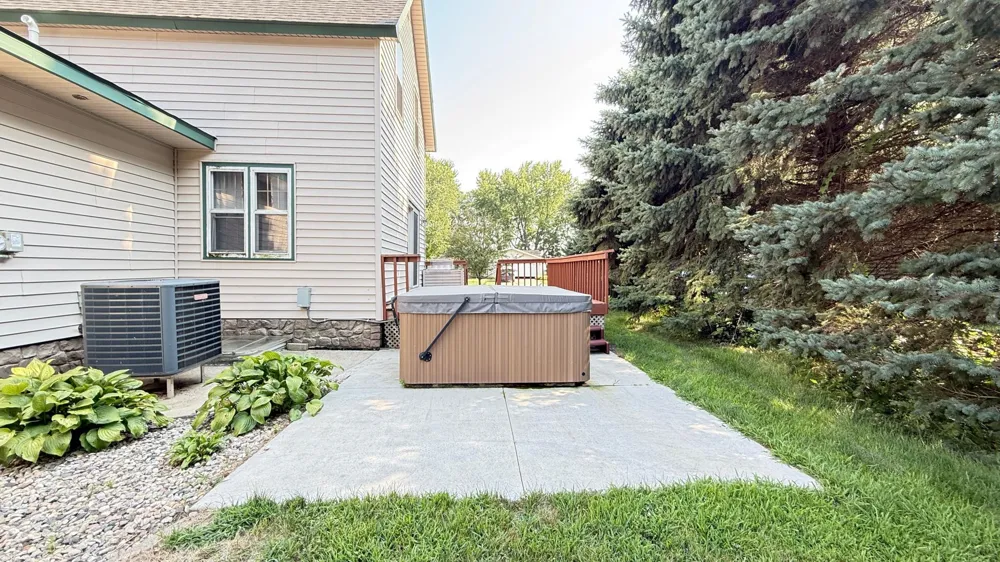 237 E Dahlstrom Avenue Appleton, MN 56208