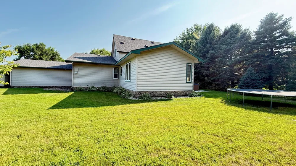 237 E Dahlstrom Avenue Appleton, MN 56208
