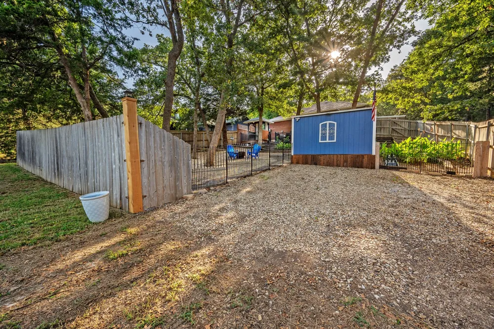 153 Bridlepath Drive Pottsboro, TX 75076