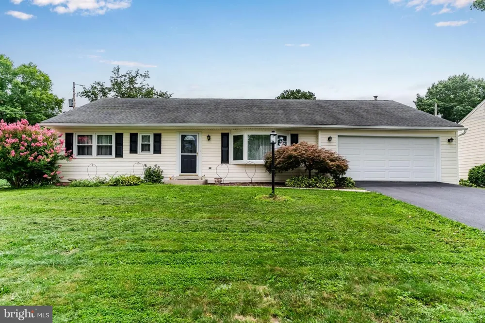 529 JOYCE ROAD Camp Hill, PA 17011