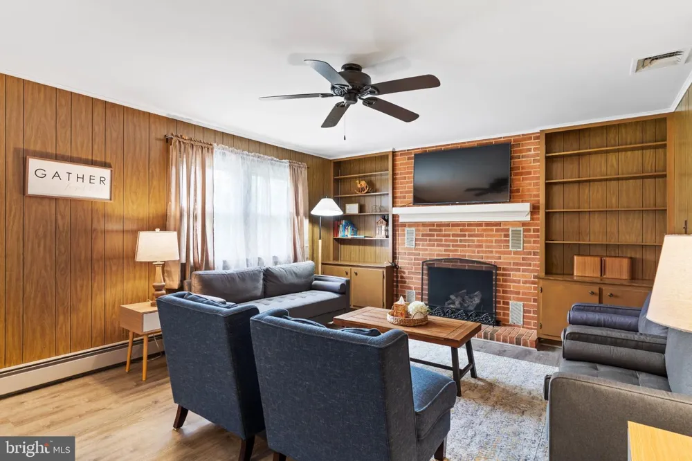 529 JOYCE ROAD Camp Hill, PA 17011
