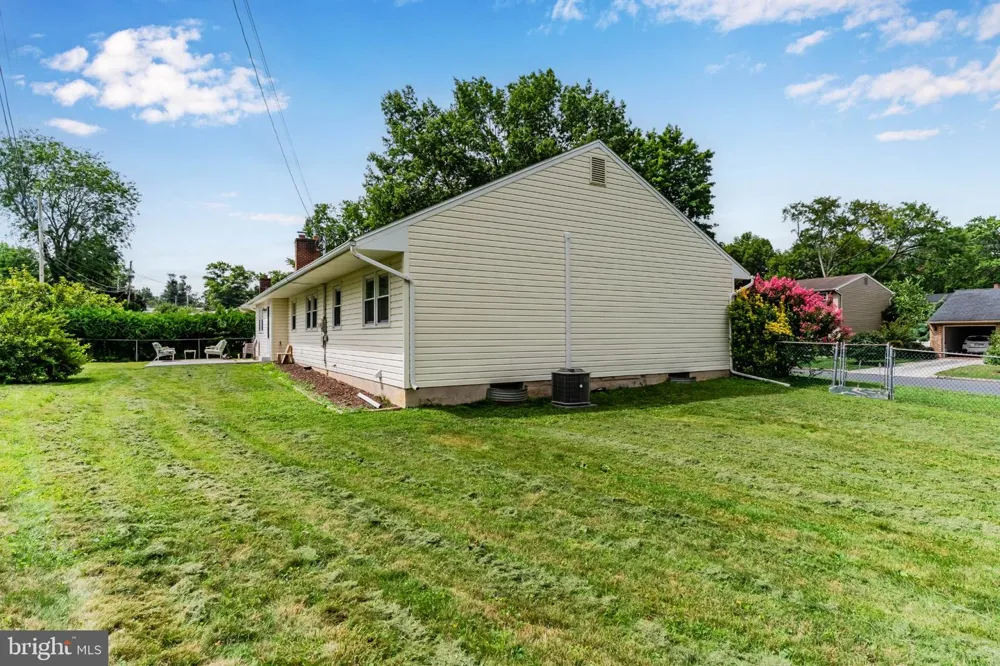 529 JOYCE ROAD Camp Hill, PA 17011