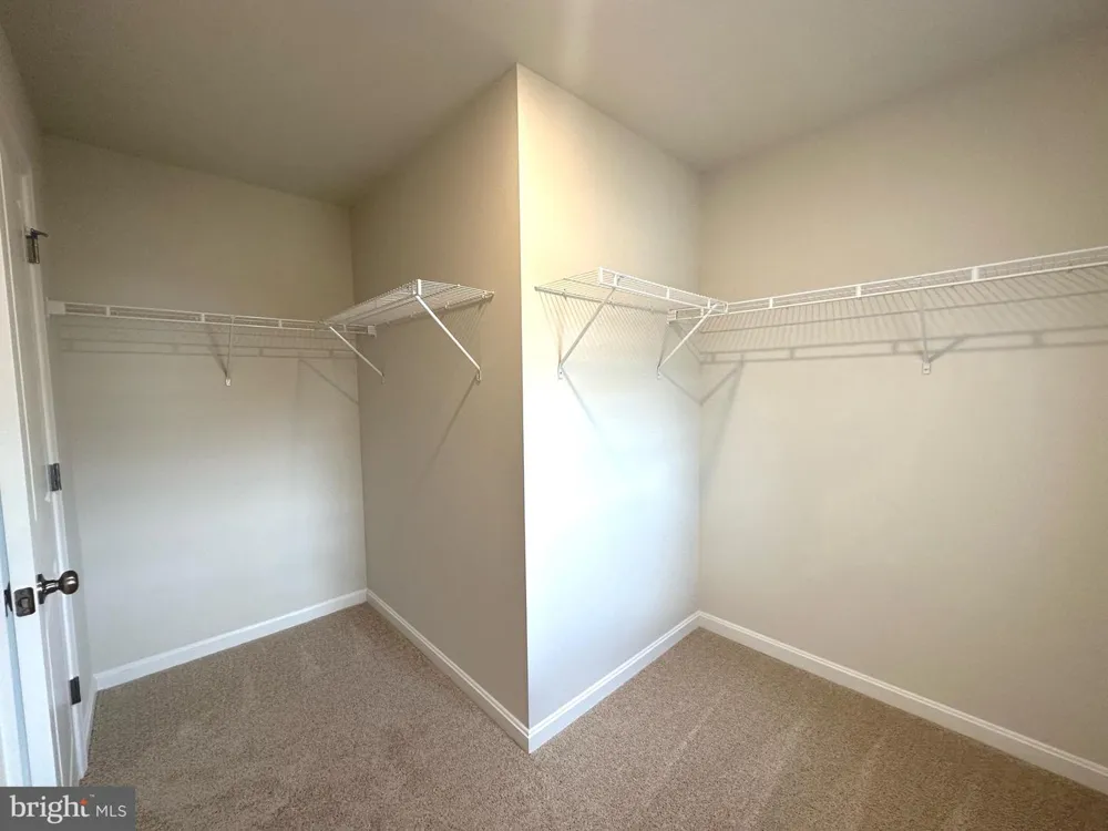 124 CHARING CROSS DRIVE Stephens City, VA 22655