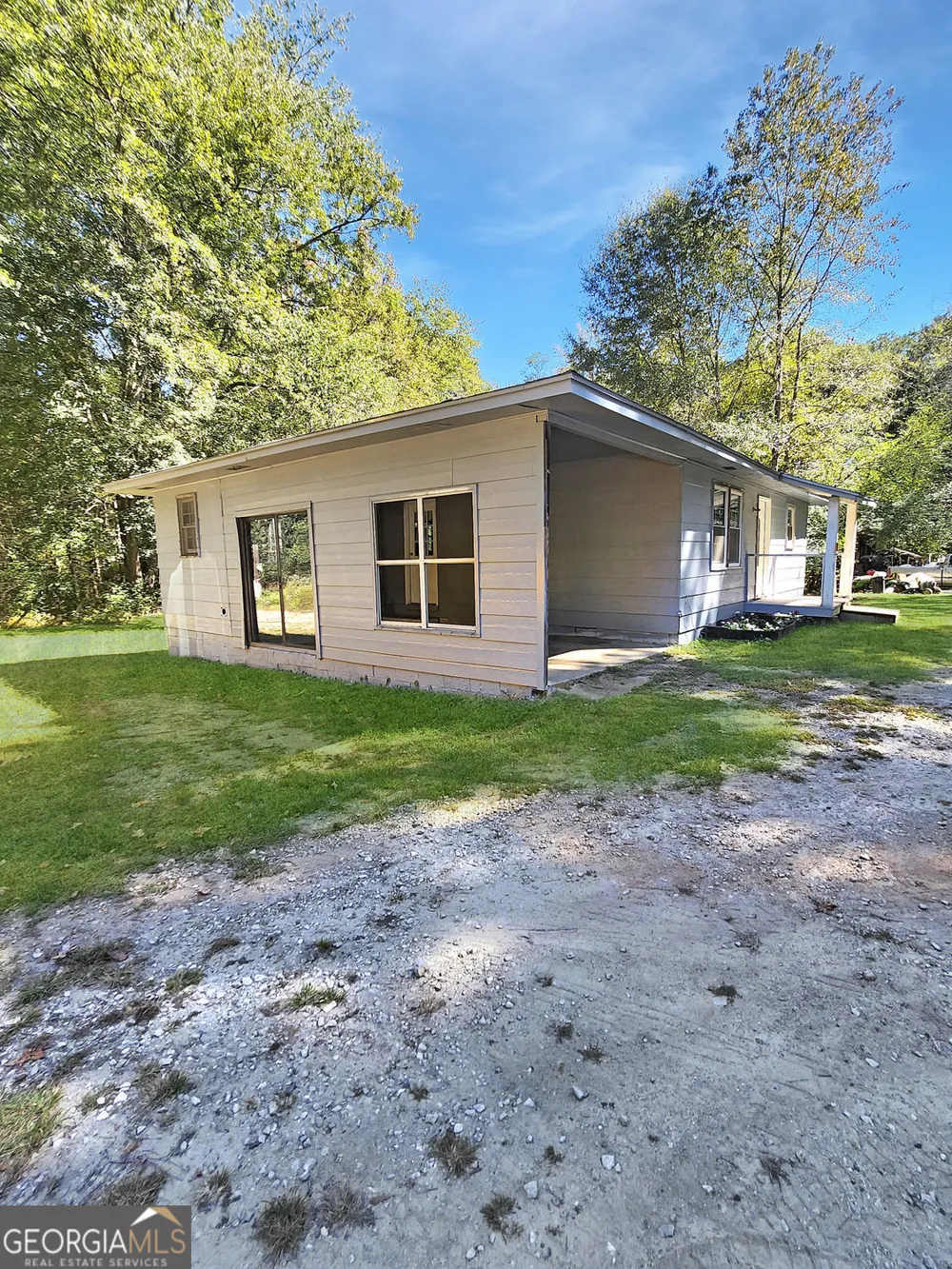 147 Cobb RD Covington, GA 30014