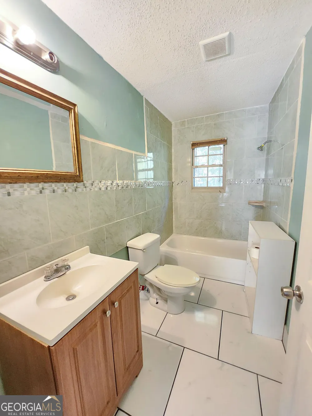 147 Cobb RD Covington, GA 30014