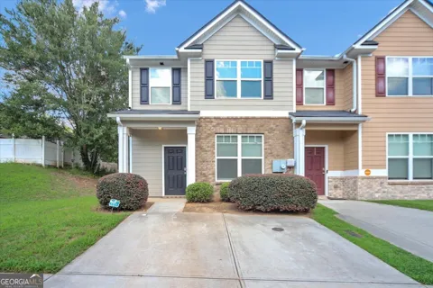 2626 Parrish CT