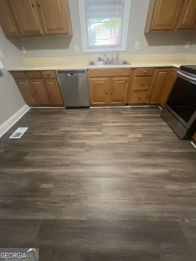 2381 Bruce ST Lithonia, GA 30058