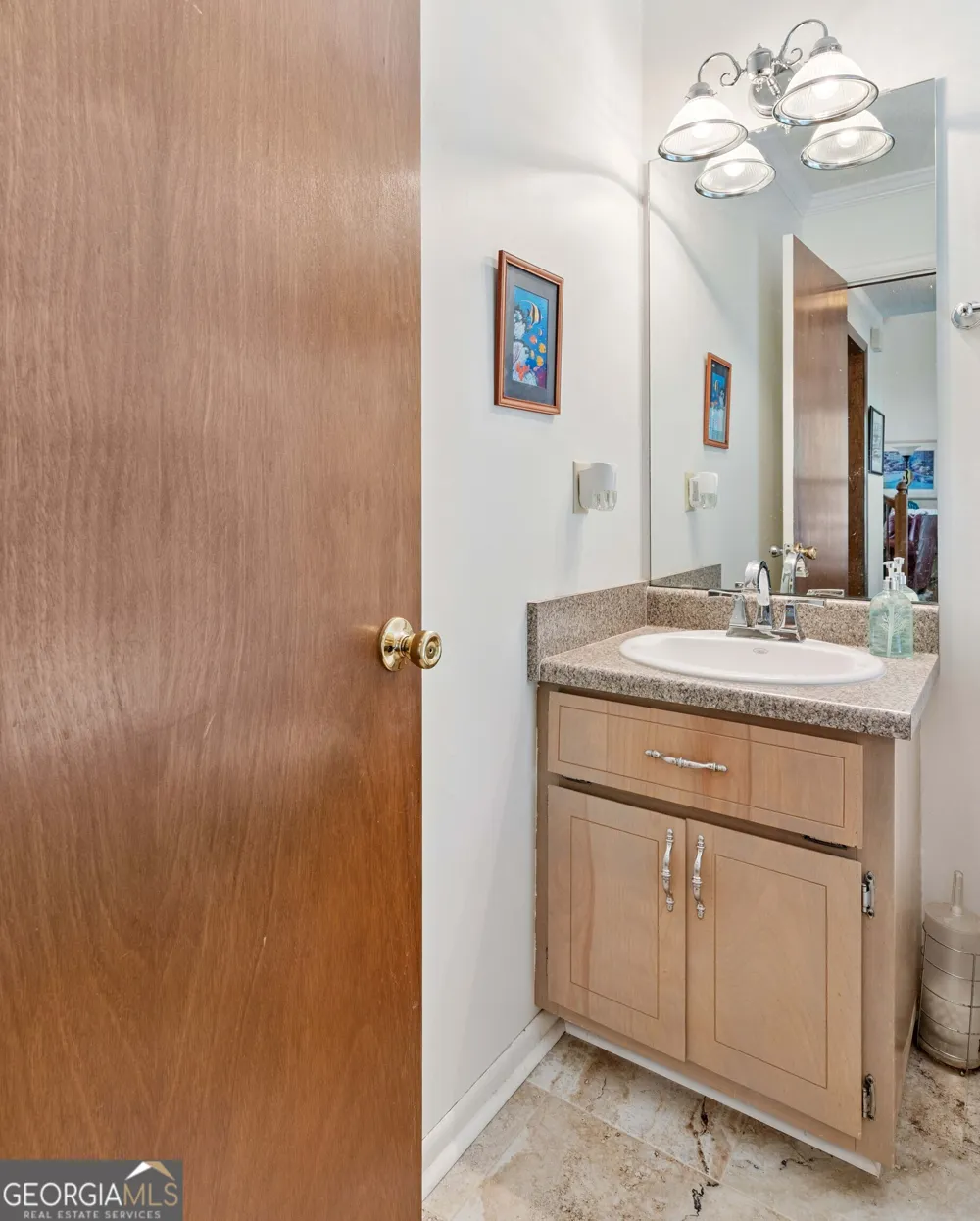70 Deer LN White Oak, GA 31568