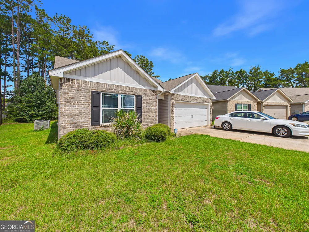140 Sourwood LN Warner Robins, GA 31093