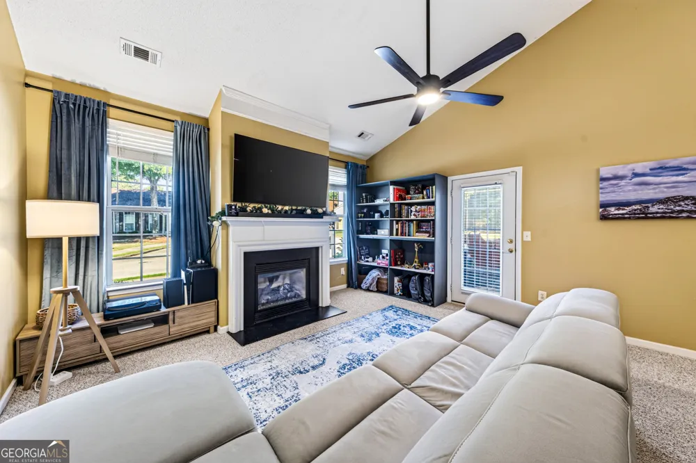 172 Camry LN Grayson, GA 30017
