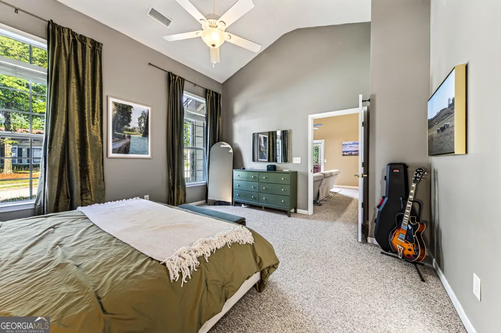172 Camry LN Grayson, GA 30017