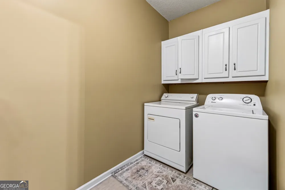 172 Camry LN Grayson, GA 30017