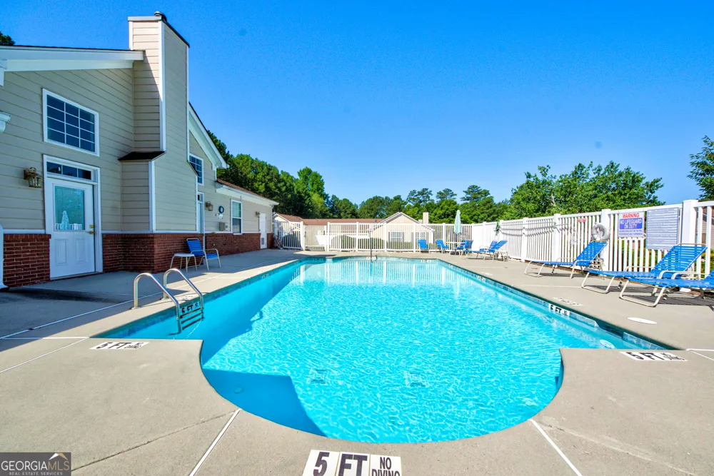 172 Camry LN Grayson, GA 30017