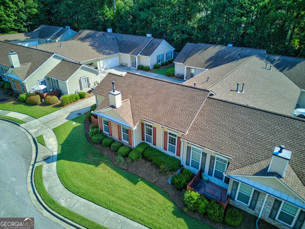 172 Camry LN Grayson, GA 30017
