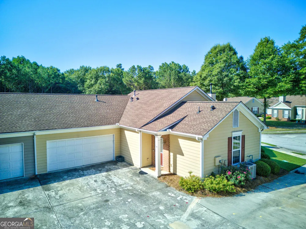 172 Camry LN Grayson, GA 30017
