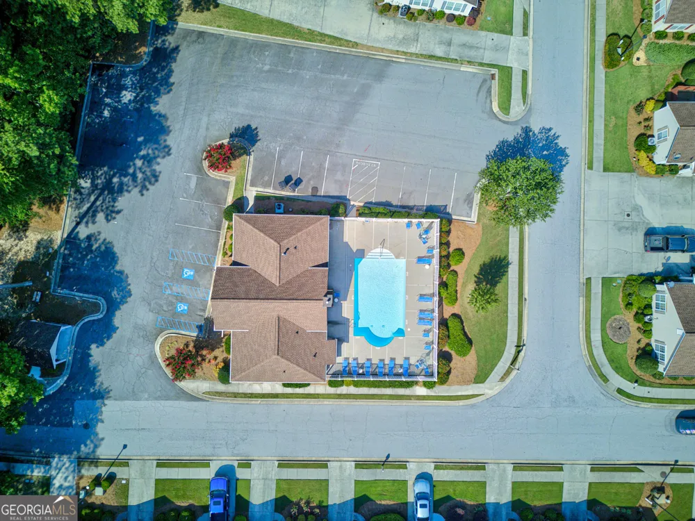 172 Camry LN Grayson, GA 30017