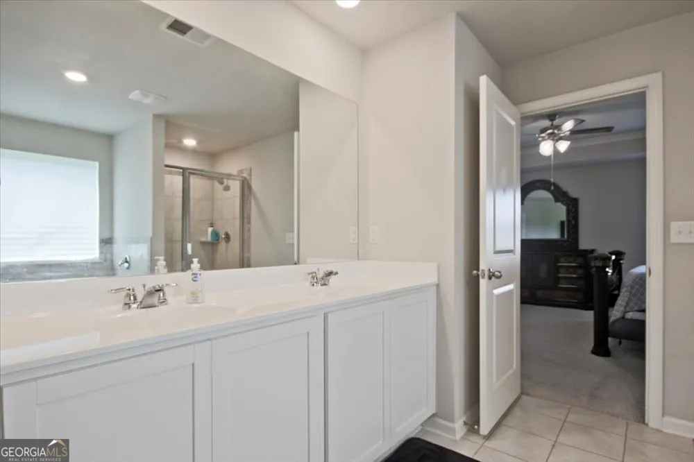 159 Azalea Bloom DR Loganville, GA 30052