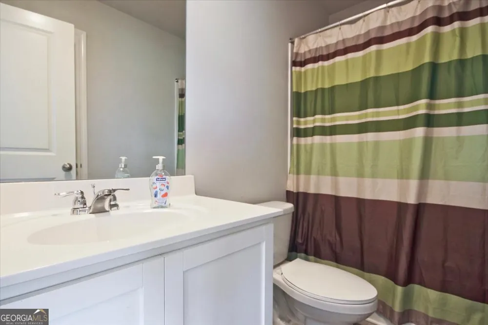 159 Azalea Bloom DR Loganville, GA 30052