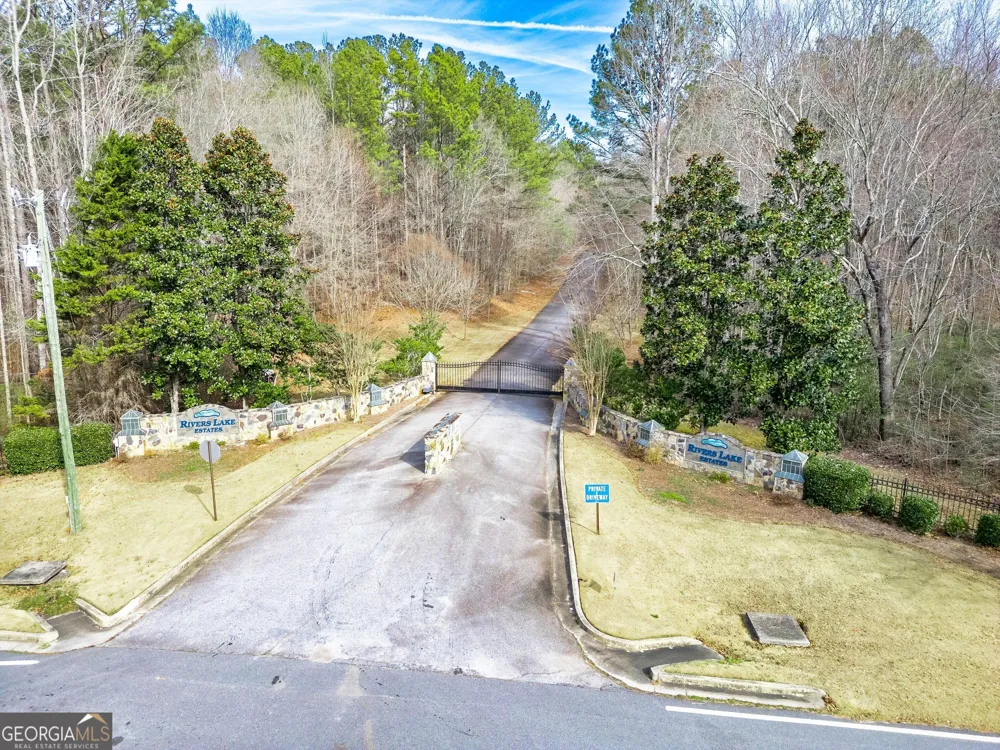 467 Rivers RD Fayetteville, GA 30214