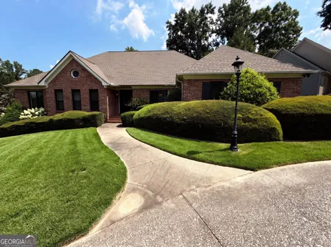 135 N Clublands CT