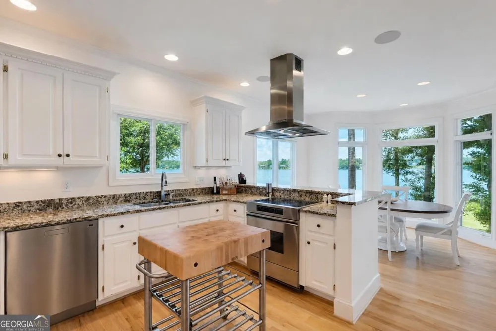 109 Bulloch Hall LN Eatonton, GA 31024