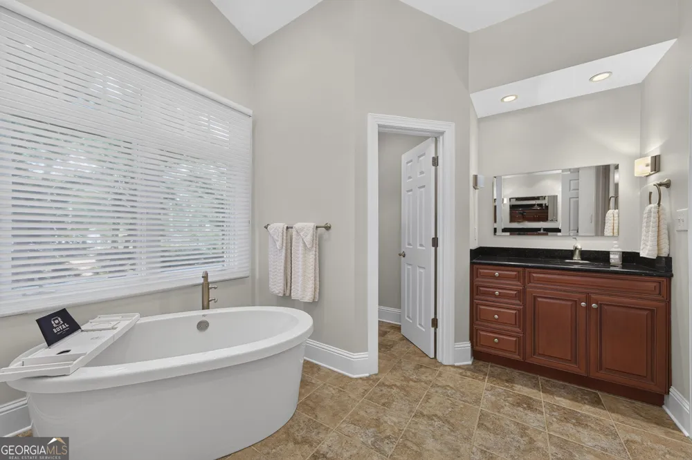 109 Bulloch Hall LN Eatonton, GA 31024