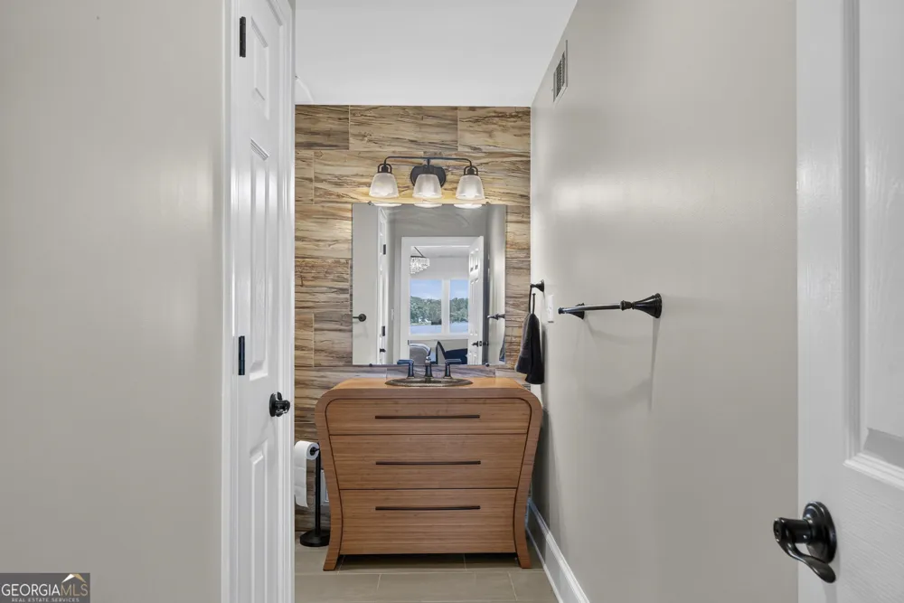 109 Bulloch Hall LN Eatonton, GA 31024