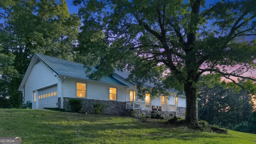 662 Highway 18 W Barnesville, GA 30204