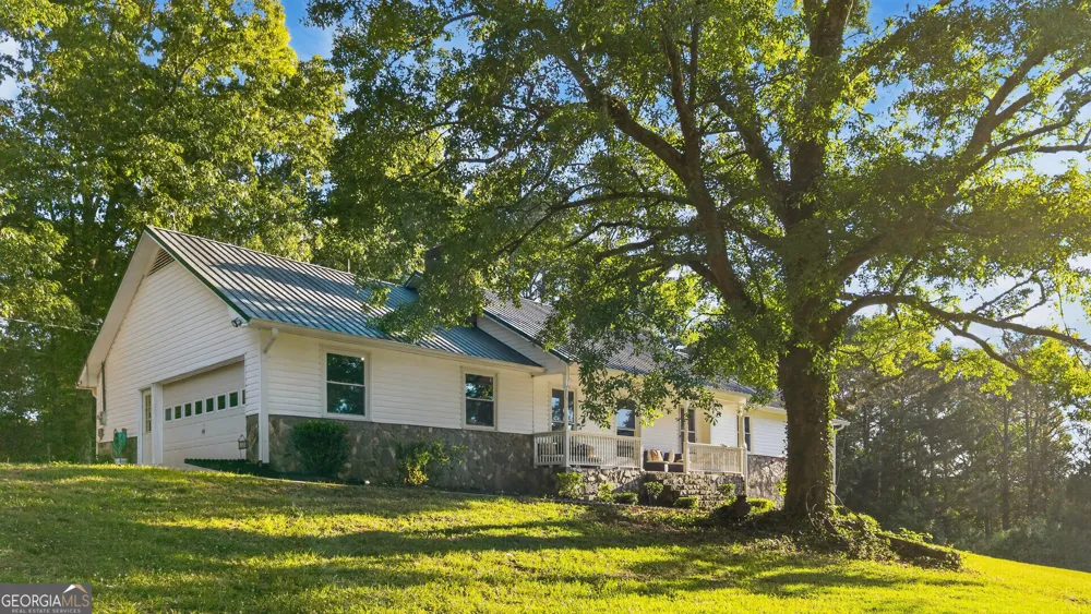 662 Highway 18 W Barnesville, GA 30204