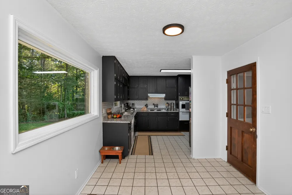 662 Highway 18 W Barnesville, GA 30204