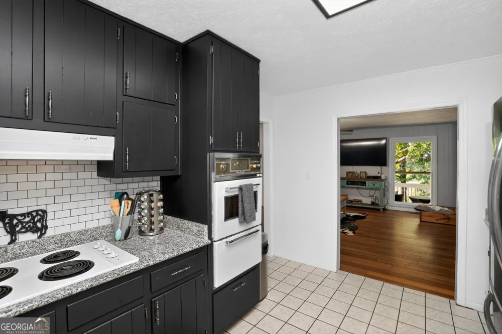 662 Highway 18 W Barnesville, GA 30204