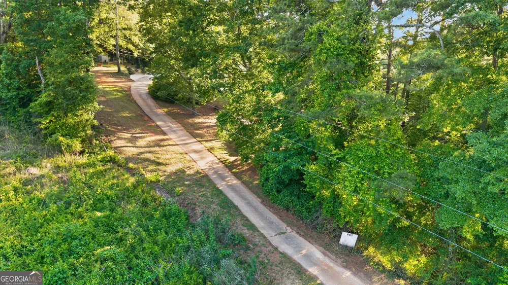 662 Highway 18 W Barnesville, GA 30204
