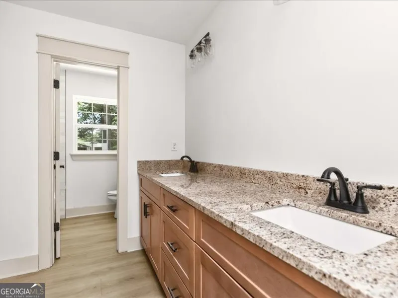 216 Ridgeland DR Warner Robins, GA 31093