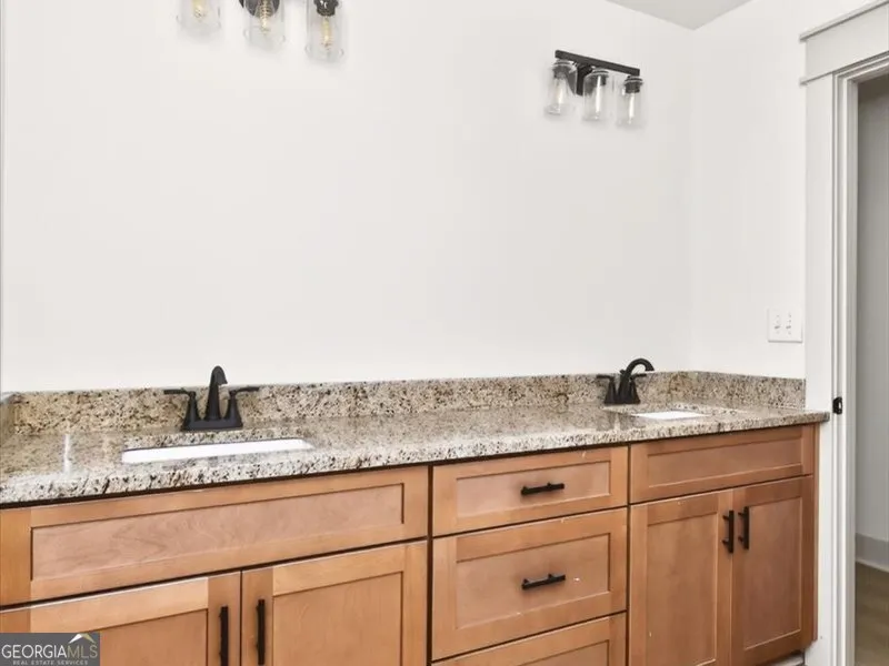 216 Ridgeland DR Warner Robins, GA 31093