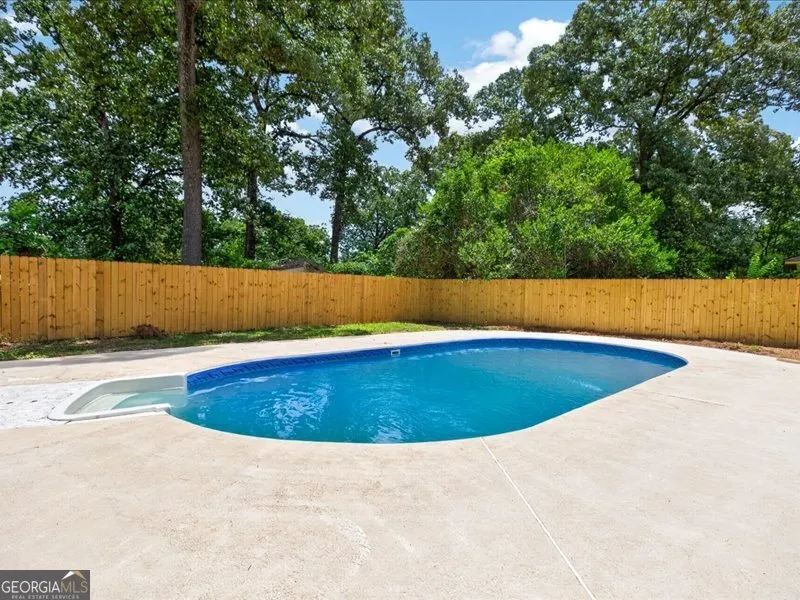 216 Ridgeland DR Warner Robins, GA 31093