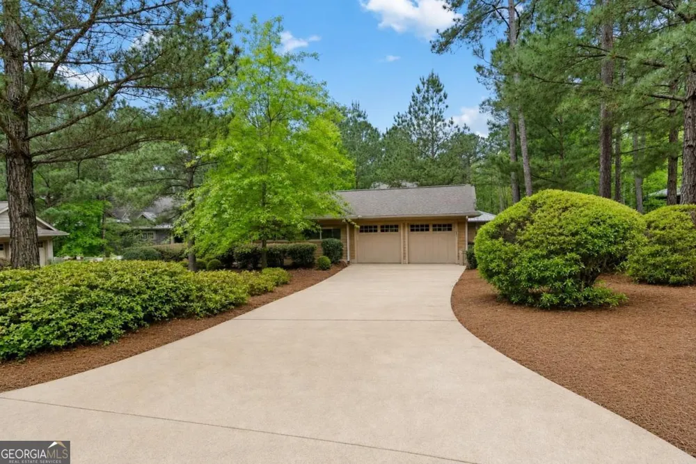 1081 Regency DR Greensboro, GA 30642