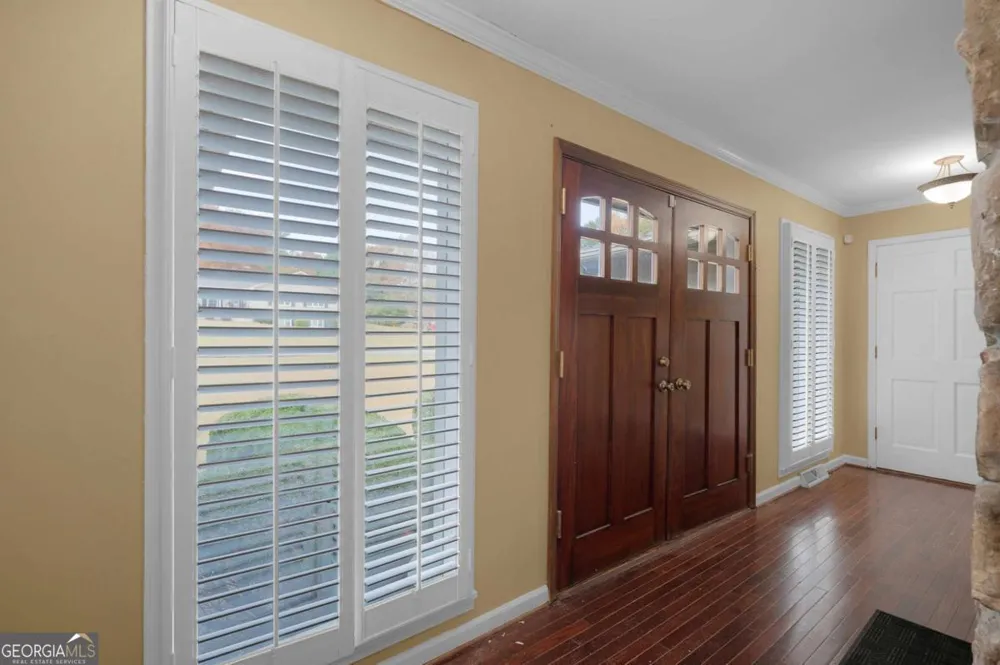 127 Windsor DR Calhoun, GA 30701